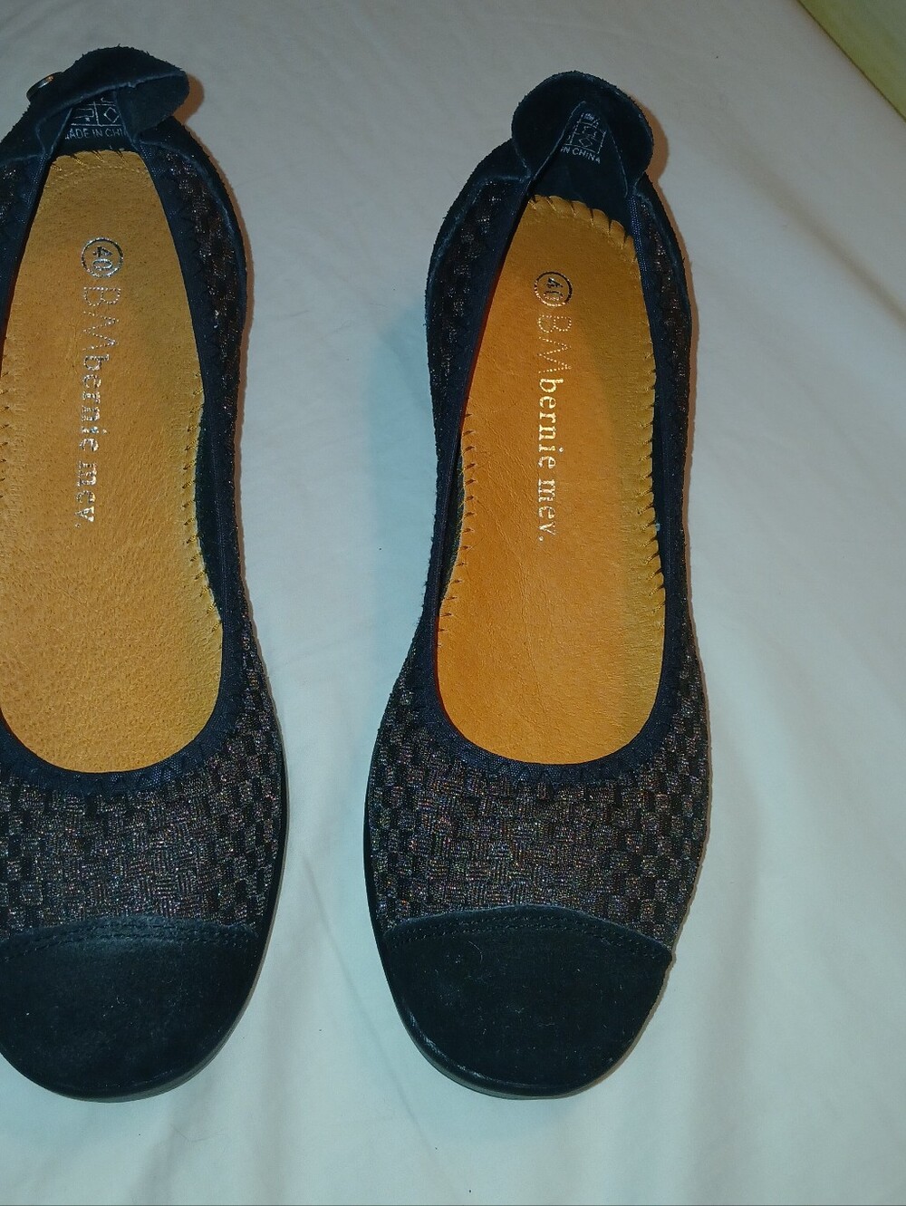 Brand New Bernie Mev Black Woven Cap-Toe 1 Inch Heel